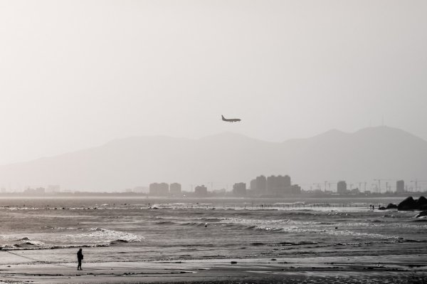 米升网 旅途中穿行于不同空间，车辙是写给大地的情书丨新春书摘
